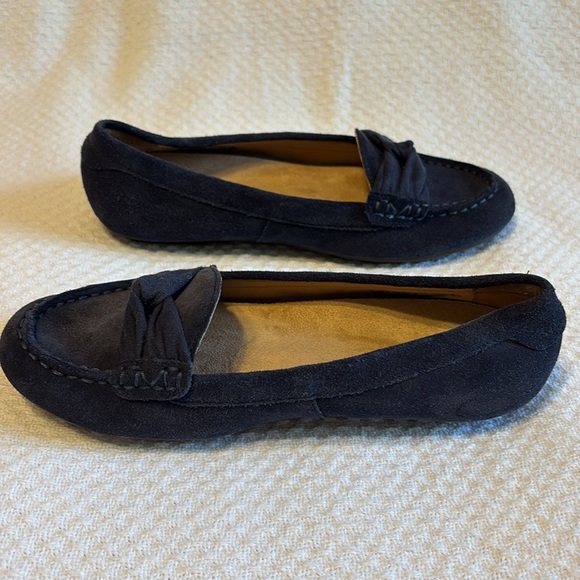 Vionic‎ Suede Moccasins with Bow Detail Norah Outerspace size 6.5 - Picture 5 of 9